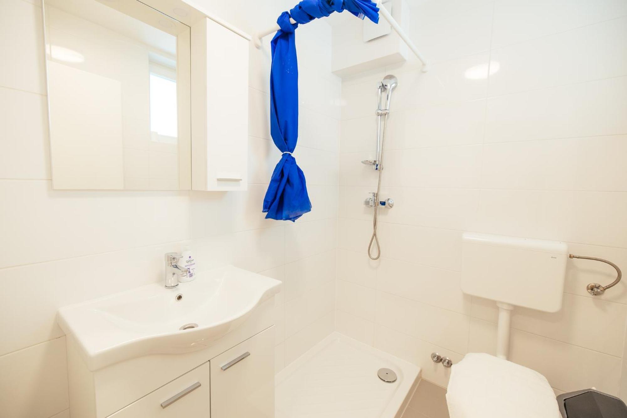 Hostel Prenocisca Prisoje Koper Zewnętrze zdjęcie